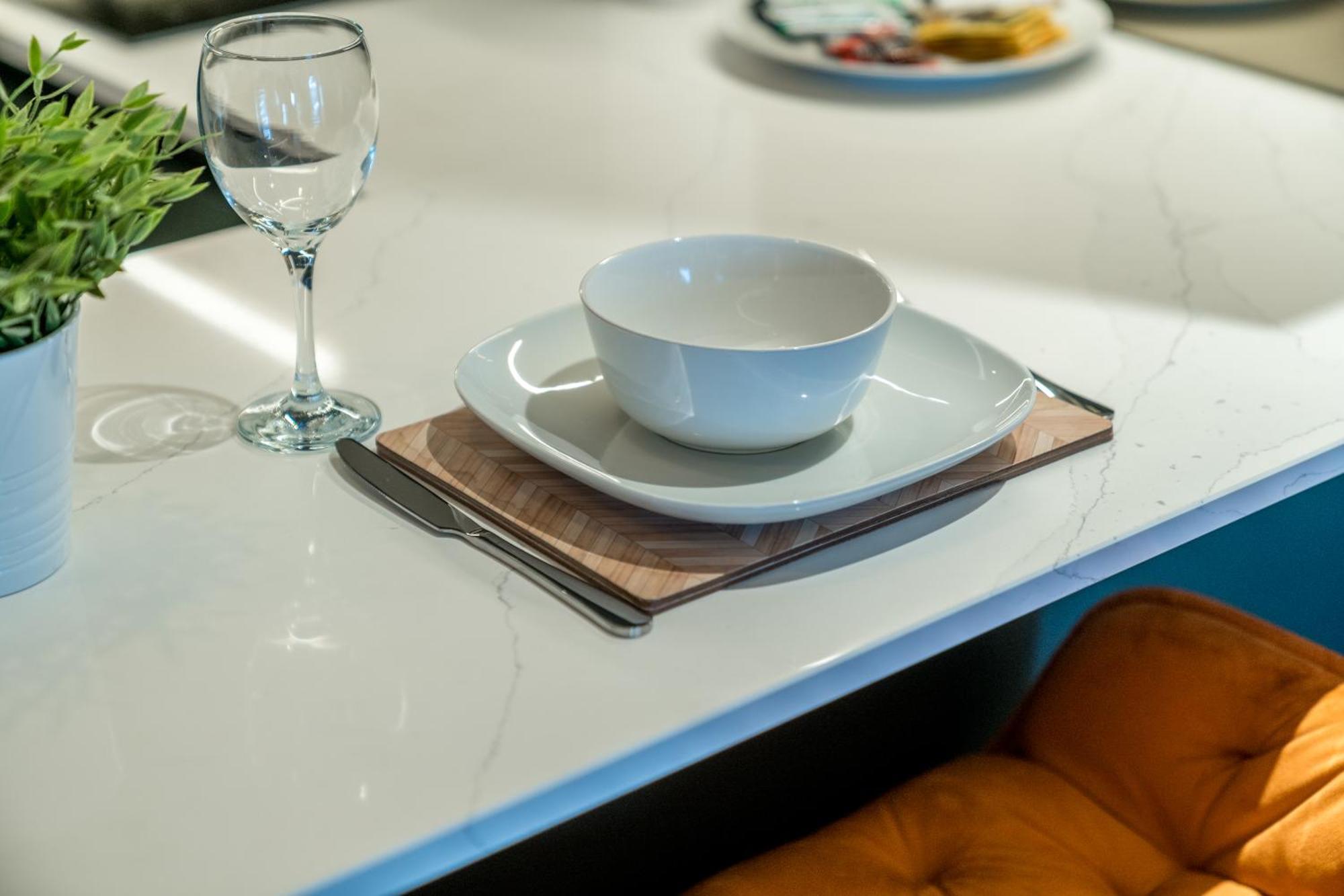 Skyvillion - Cozy Large 4 & 1 Bed Apartments In London Enfield, Mins To Tube Station, Free Wi-Fi Luaran gambar